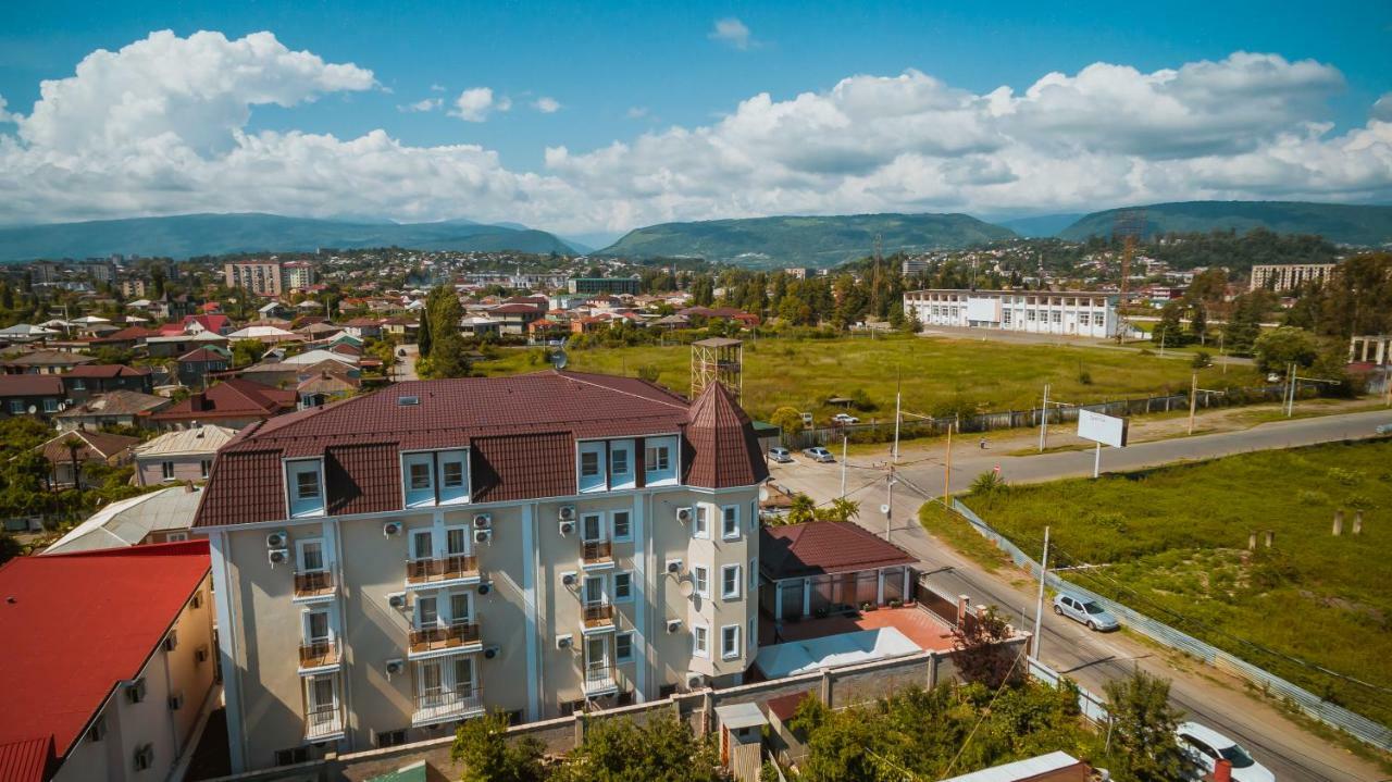 Hotel Samson Sukhumi Exterior photo